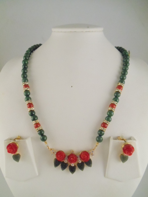 Rose coral hot sale necklace designs